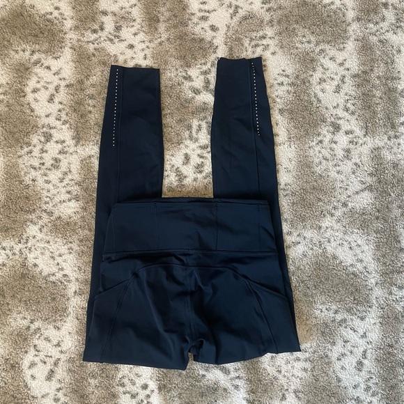 Lululemon Fast & Free 7/8 Tight II *Nulux 25"
True Navy - Picture 3 of 4
